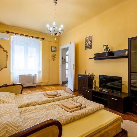 Budapest Central Vintage Apartment Exterior photo